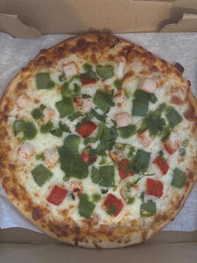 Chicken Tikka Pizza.