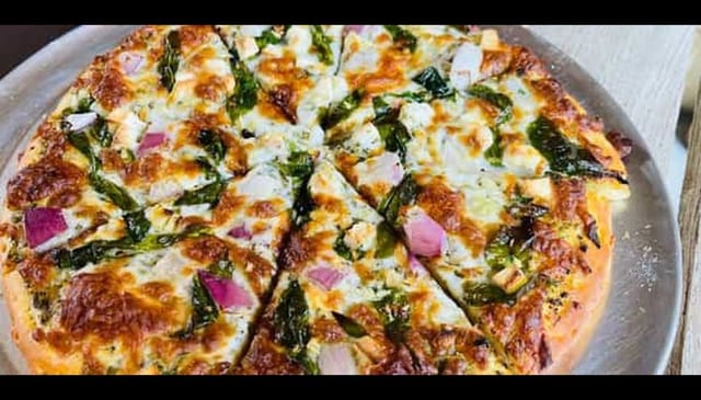 Paneer Tikka Pizza.